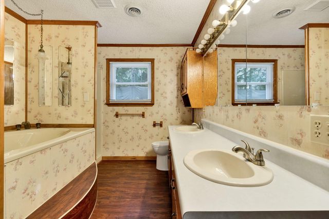 3074 Harrison Pike NW, Cleveland, TN 37311