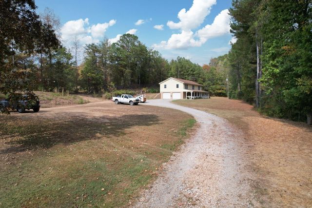 3074 Harrison Pike NW, Cleveland, TN 37311