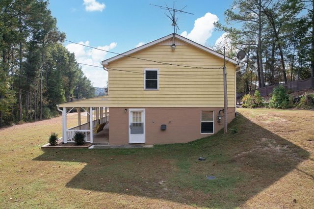 3074 Harrison Pike NW, Cleveland, TN 37311