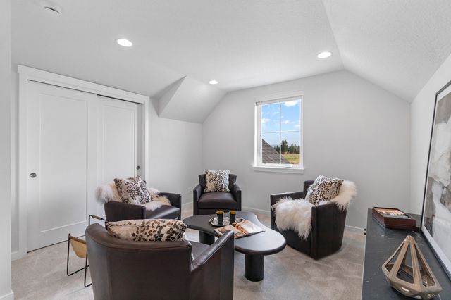 12243 N Dupont Dr, Spokane, WA 99218