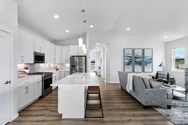 12243 N Dupont Dr, Spokane, WA 99218