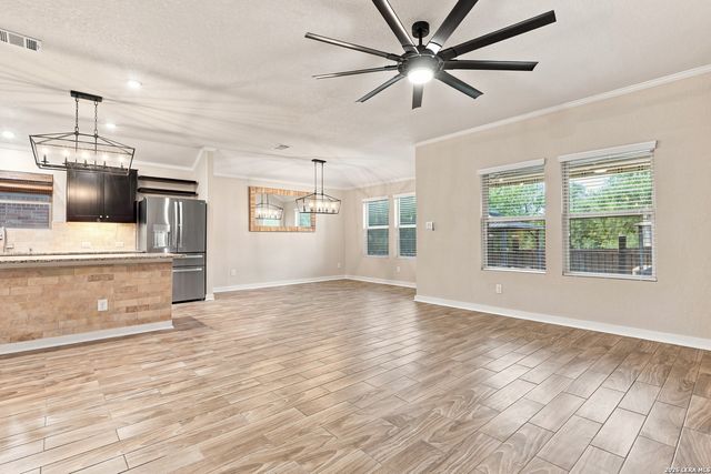 5122 Blue Ivy, Bulverde, TX 78163