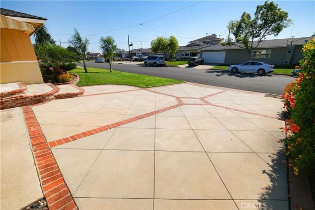 15708 La Barca Drive, La Mirada, CA 90638