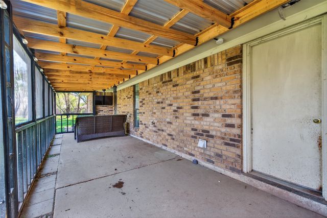 5521 E Meadow Drive, Bossier City, LA 71112