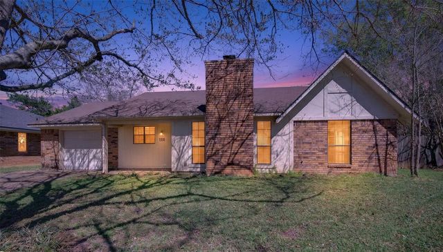 5521 E Meadow Drive, Bossier City, LA 71112