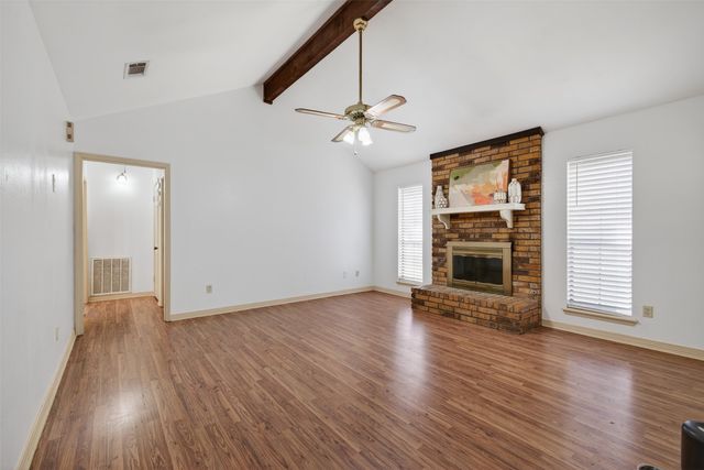 5521 E Meadow Drive, Bossier City, LA 71112