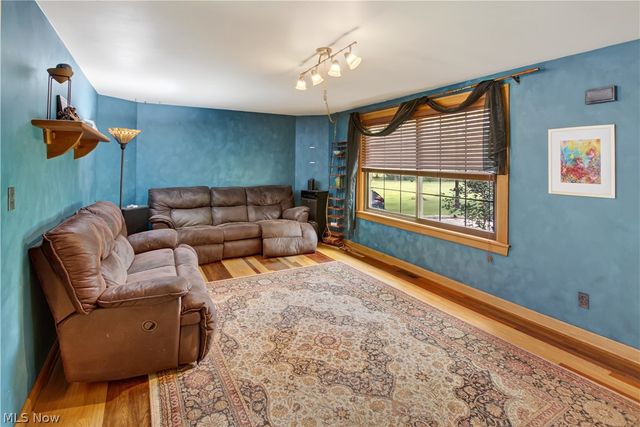 27341 Bagley Road, Olmsted Twp, OH 44138