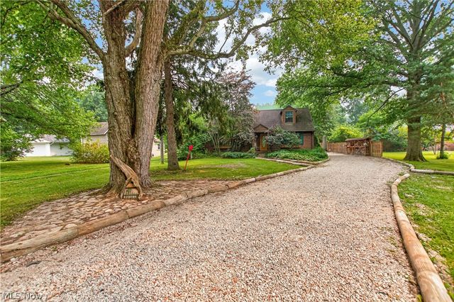 27341 Bagley Road, Olmsted Twp, OH 44138