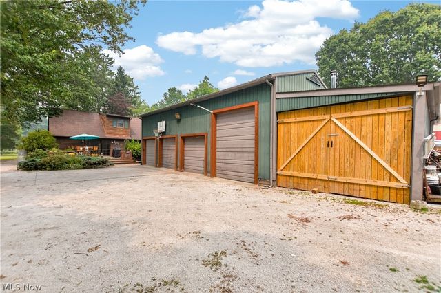 27341 Bagley Road, Olmsted Twp, OH 44138