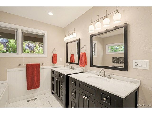 8505 E Temple Dr 441, Denver, CO 80237