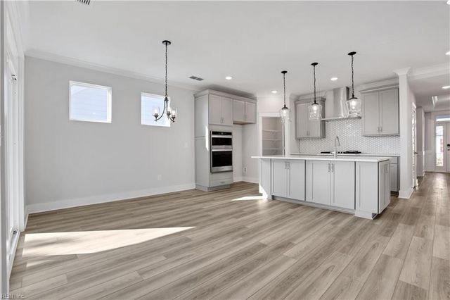 MM Mayfair, Suffolk, VA 23434