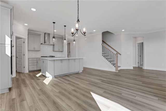 MM Mayfair, Suffolk, VA 23434