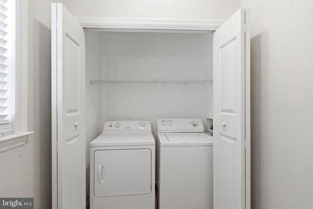 33 HOPKINS ST, Woodbury, NJ 08096
