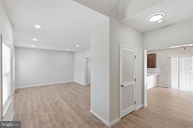 33 HOPKINS ST, Woodbury, NJ 08096