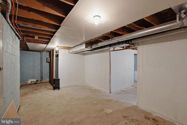 33 HOPKINS ST, Woodbury, NJ 08096