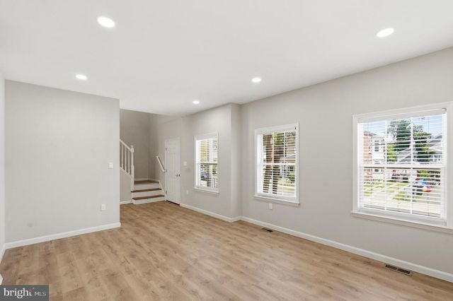 33 HOPKINS ST, Woodbury, NJ 08096