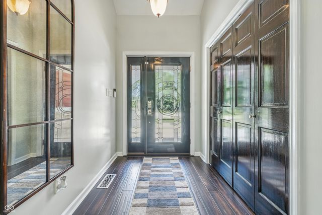 1066 N Dogwood Way, Greenfield, IN 46140