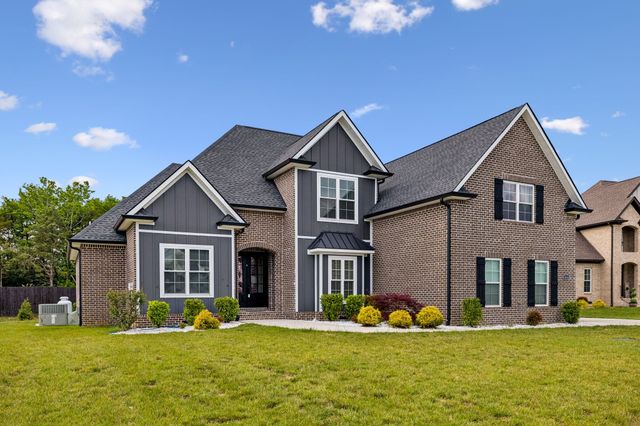 2614 Holly Springs Dr, Murfreesboro, TN 37128