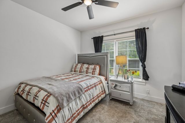2614 Holly Springs Dr, Murfreesboro, TN 37128