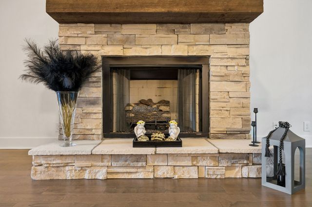 2614 Holly Springs Dr, Murfreesboro, TN 37128