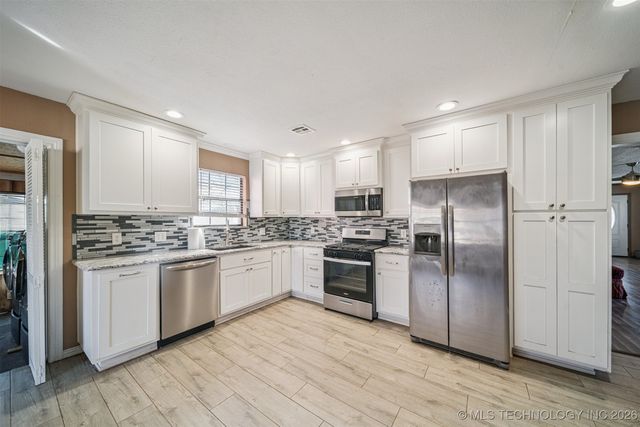 4006 Eufaula Avenue, Muskogee, OK 74403