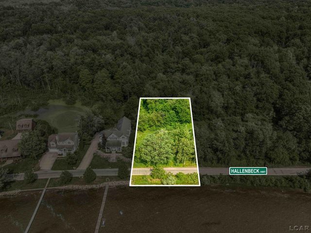 6700 Hallenbeck Highway, Manitou Beach, MI 49253