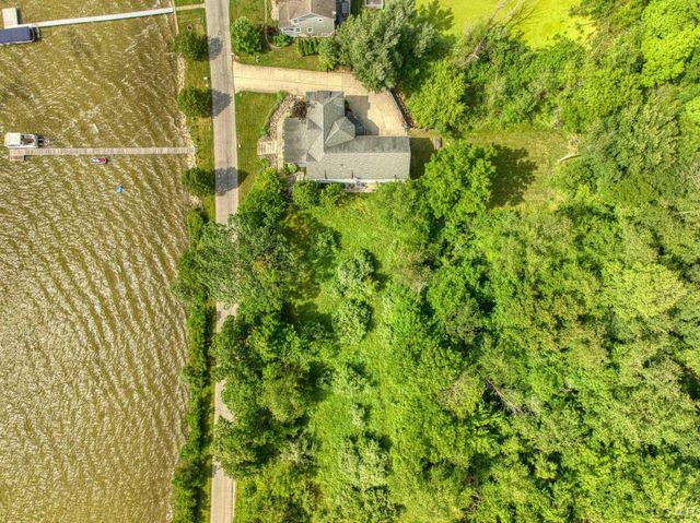 6700 Hallenbeck Highway, Manitou Beach, MI 49253