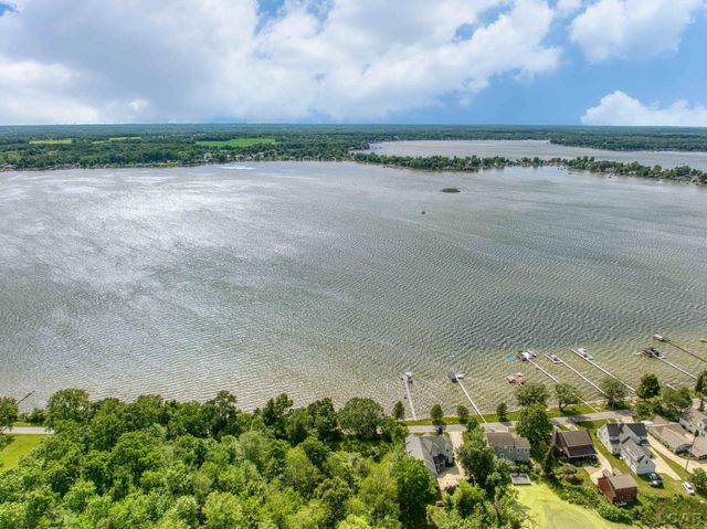 6700 Hallenbeck Highway, Manitou Beach, MI 49253