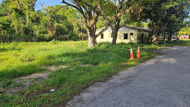 131 E BAY BOULEVARD S, Lake Wales, FL 33859