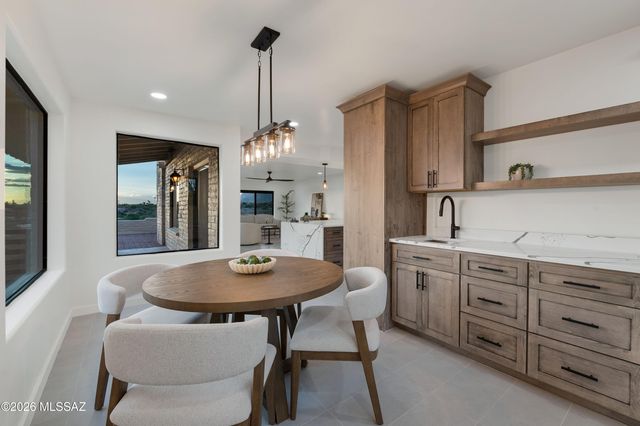 5371 N Paseo De La Tirada, Tucson, AZ 85750