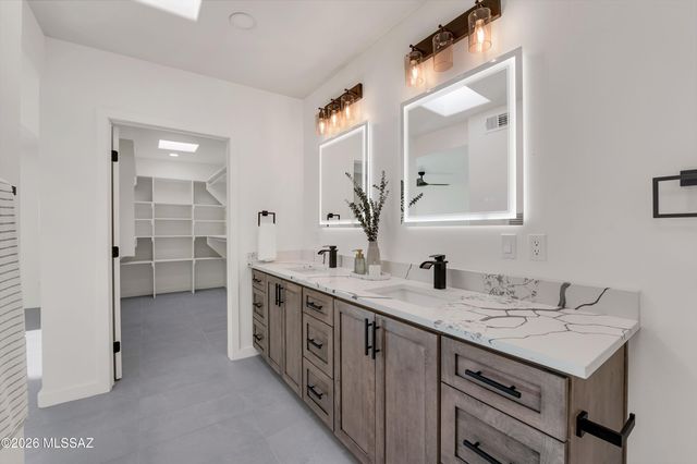 5371 N Paseo De La Tirada, Tucson, AZ 85750