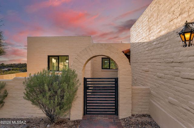 5371 N Paseo De La Tirada, Tucson, AZ 85750