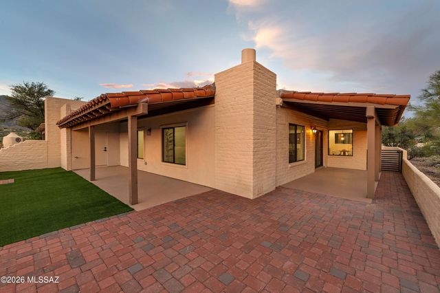 5371 N Paseo De La Tirada, Tucson, AZ 85750