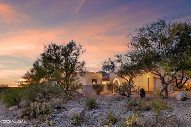 5371 N Paseo De La Tirada, Tucson, AZ 85750