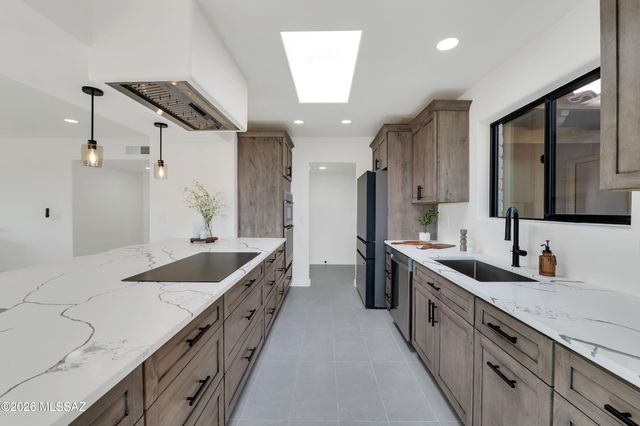 5371 N Paseo De La Tirada, Tucson, AZ 85750