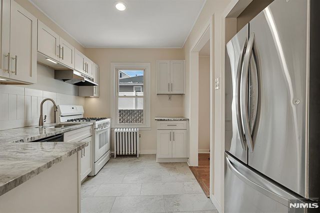 56 Pine Street, Verona, NJ 07044