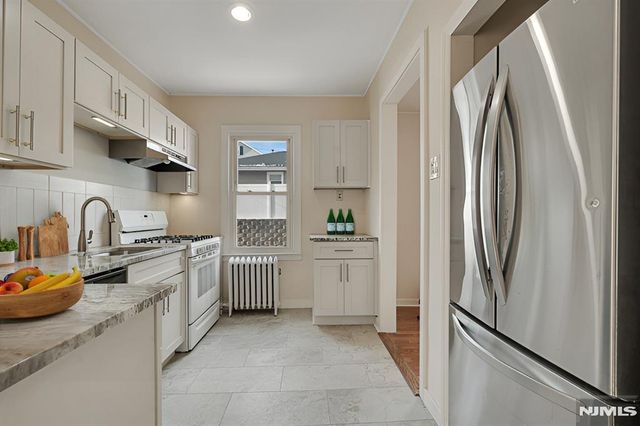 56 Pine Street, Verona, NJ 07044