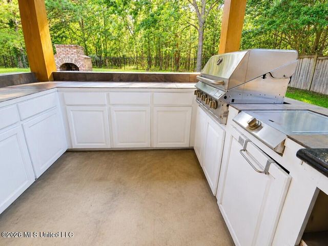 169 Saint Ives Drive, Madison, MS 39110