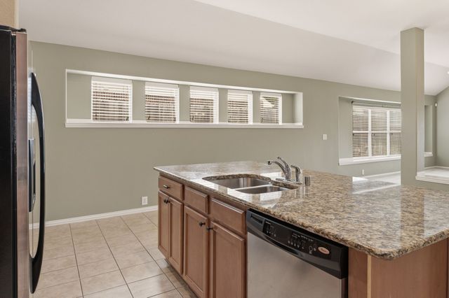 6532 Fairview Drive, Watauga, TX 76148