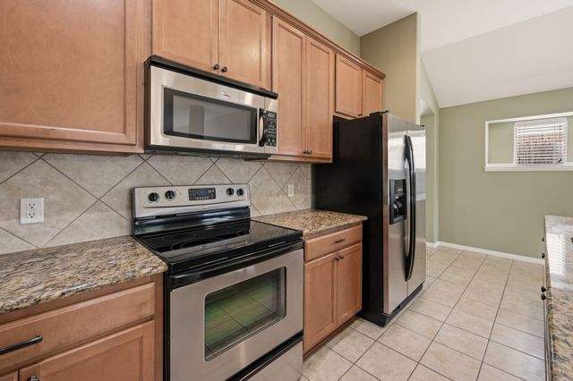 6532 Fairview Drive, Watauga, TX 76148