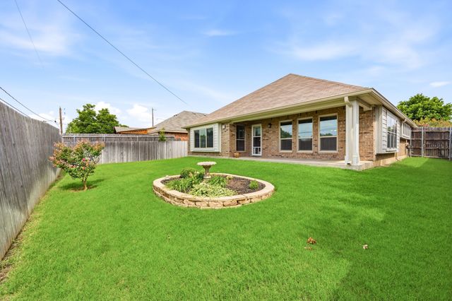 6532 Fairview Drive, Watauga, TX 76148