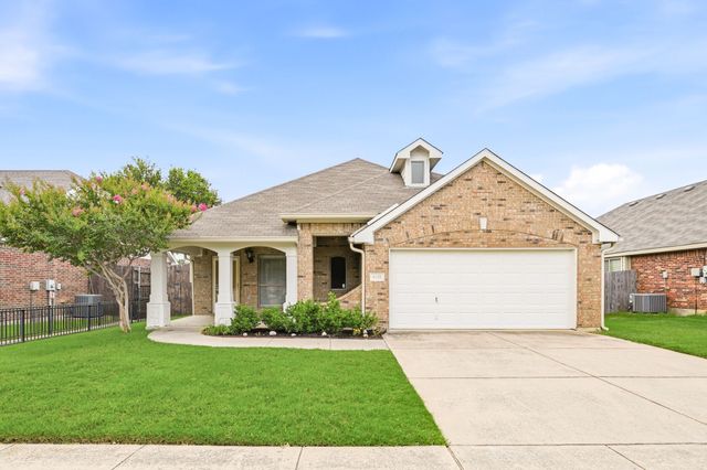6532 Fairview Drive, Watauga, TX 76148