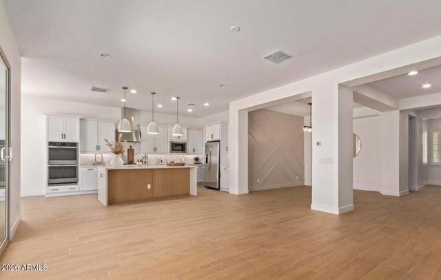 8543 W PALO VERDE Drive, Glendale, AZ 85305