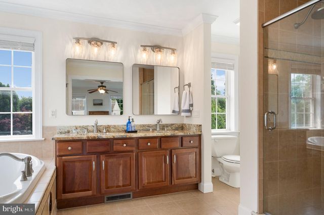 3015 WEAVER RD, Lititz, PA 17543