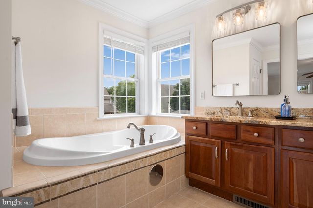 3015 WEAVER RD, Lititz, PA 17543