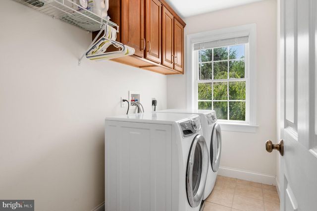 3015 WEAVER RD, Lititz, PA 17543
