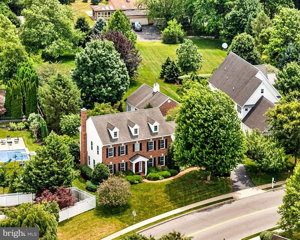 3015 WEAVER RD, Lititz, PA 17543