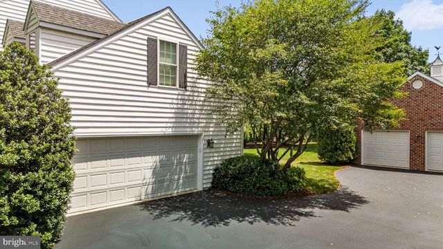 3015 WEAVER RD, Lititz, PA 17543