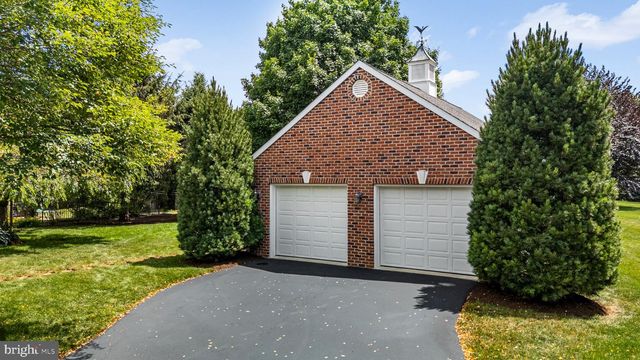 3015 WEAVER RD, Lititz, PA 17543