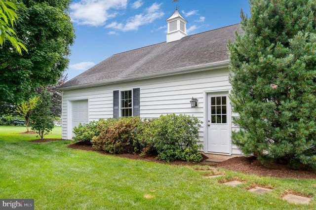 3015 WEAVER RD, Lititz, PA 17543